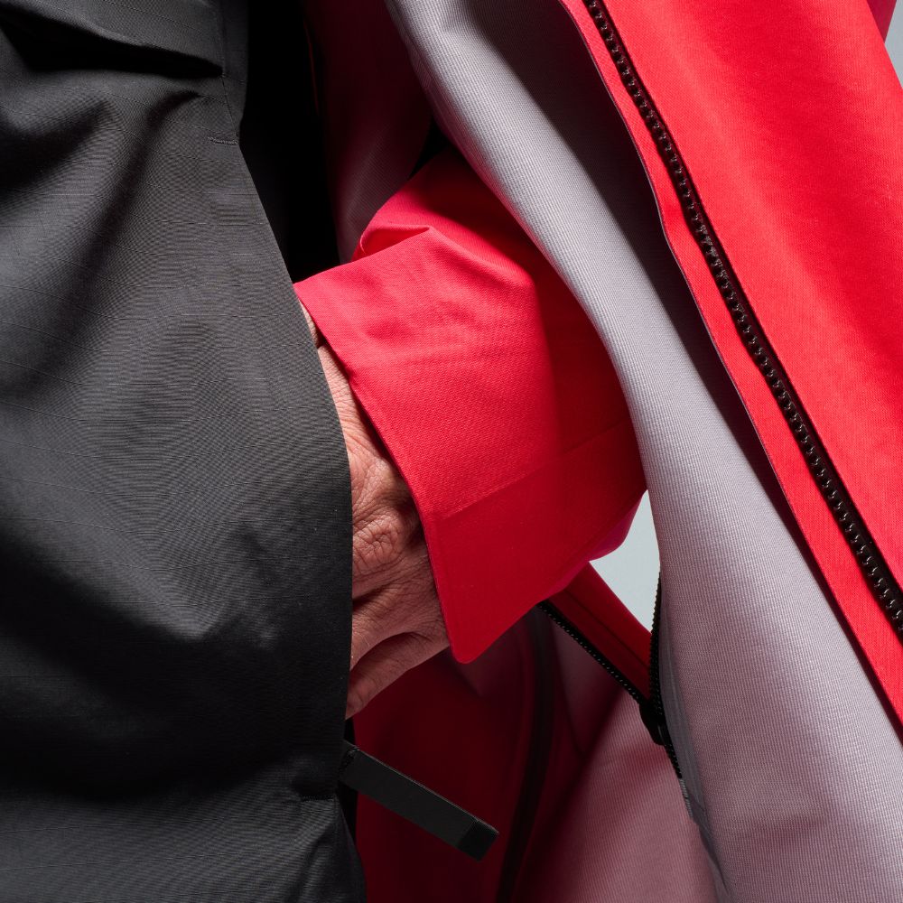 ATOMIC REDSTER RAIN COAT
